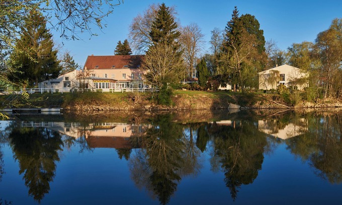 Remilly-Aillicourt Hôtel | AUBERGE DU PORT