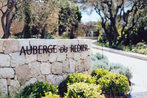 Colomars Hôtel | Auberge du Rédier - Logis Hôtels