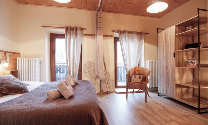 Correncon-en-Vercors Hôtel | Auberge Les 2 Moucherolles