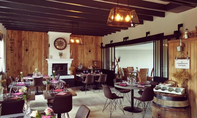 Villequier-Aumont Hôtel | Auberge Saint-Jean