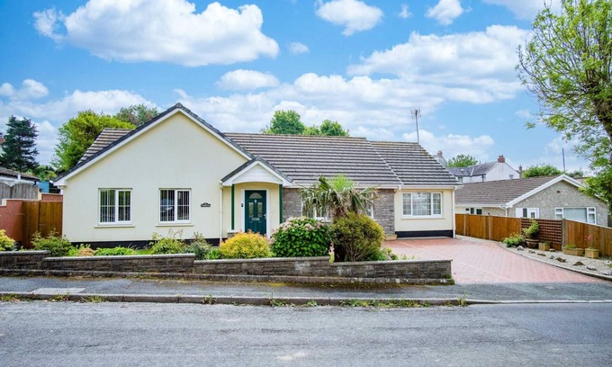 Manorbier Maison | Audreys - 3 Bed Holiday Home - Manorbier