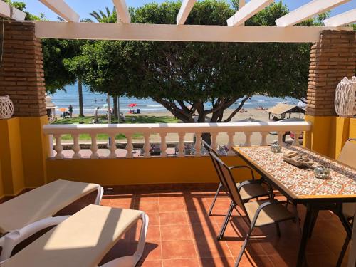 Playas del Palo Appartement | Aunt Antonia Beach House