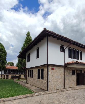Dolna Banya Maison | Aura house