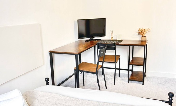 Custom House Maison | Maison-Salle de bain privée séparée-Moderne-Terrasse