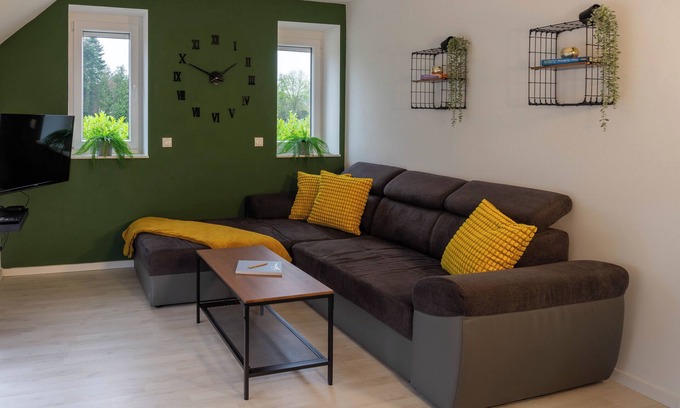 Hoheesche Appartement | Aurora#2 Fantastically quiet location, directly on the Ems-Jade Canal