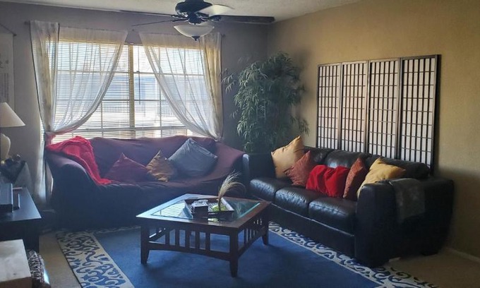North Shoal Creek Maison | Austin Home Stay