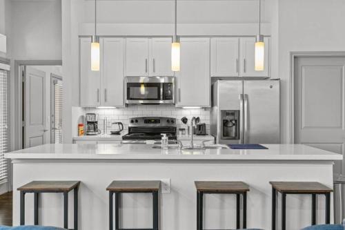 Montopolis Appartement | Austin Luxury 2BR 2B with Pool & FREE Parking