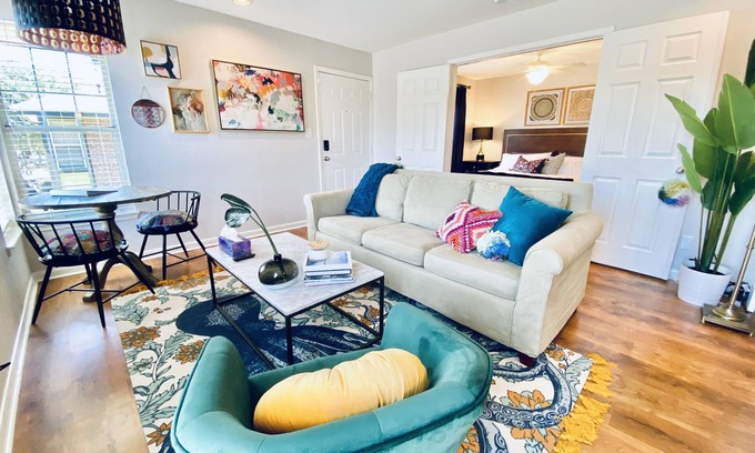 Allandale Copropriété | Austin Style Extended Stay Close to Everything