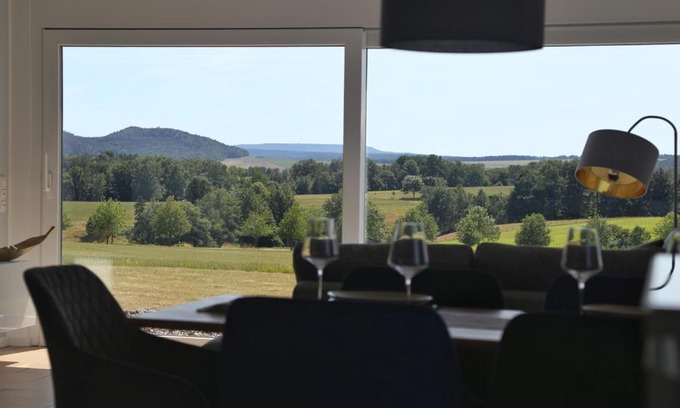Bastei Appartement | Auszeit mit Weitblick in der Sächsischen Schweiz - kleiner Bauernhof mit Tieren und Wallbox