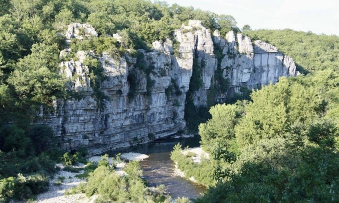 Labeaume Cottage | Authentique et moderne, piscine, en Sud Ardeche, 2kms de la rivière
