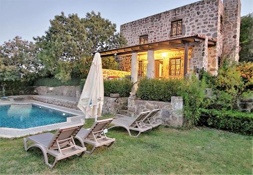 Ortakent Villa | Authentic Bodrum Villa with Special Private Pool