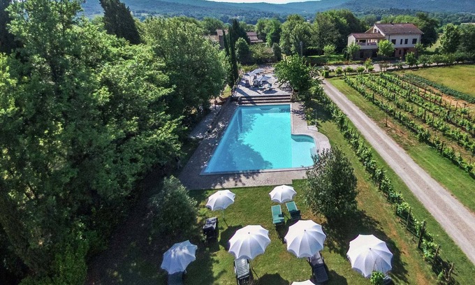 Bucine Maison | Authentique ferme avec piscine