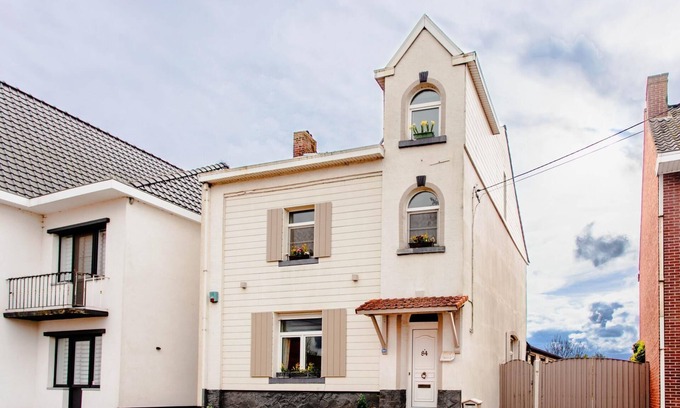 Bilzen Maison | Authentic house with playroom and infrared sauna
