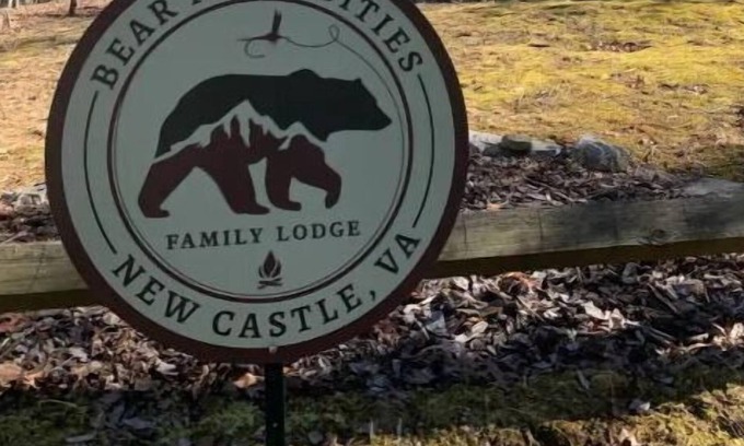 Craig Creek Cabine | Authentic Log Cabin in the Woods