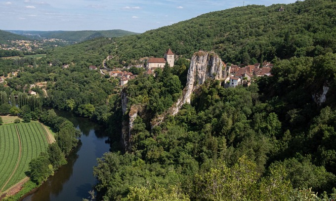Corn Maison | Authentique Mas lotois au cœur d'un beau domaine équestre