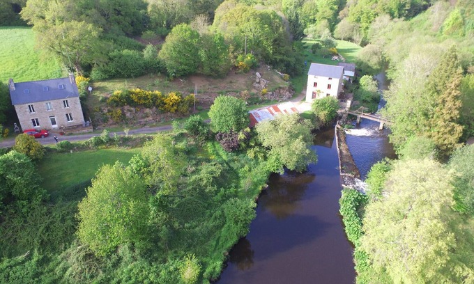 Le Vieux-Marche Maison | Moulin, dans un cadre idyllique. Proche mer/Pêche/Randonnée