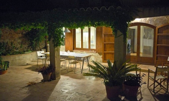 Vilamacolum Maison | Authentic Rural House of the Empordà. Can Bordas.