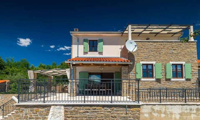 Bartolici Villa | Authentic Villa Banić - Four Bedroom Villa With Pool