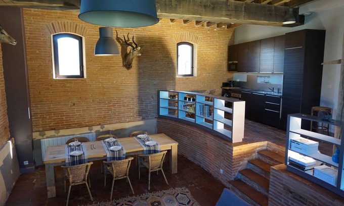 Beauzelle Appartement | Authenticité, calme et espace à proximité d'Airbus et du MEETT, 110 m2 , jardin.