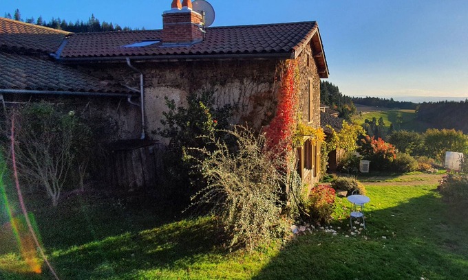 Champagnac-le-Vieux Cottage | gite auvergnat panoramique
