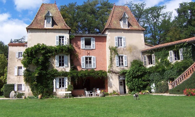 Escoutoux Maison | Auvergne large character house