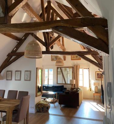 Bourges Appartement | Aux 3 Maillets II Superbe appartement face à la cathédrale