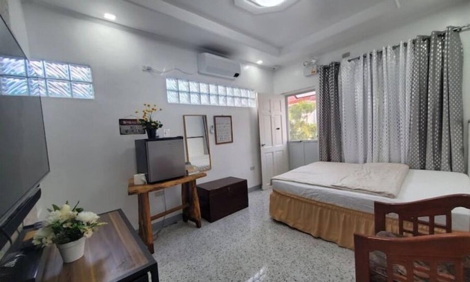 Tayug Appartement | AVE Homes (A3)-Deluxe Studio, PRKG, Netflix Wi-Fi