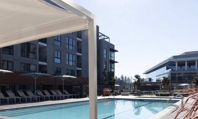 Mountain View Copropriété | Avelle Escape | 2BR Condo with Outdoor Pool