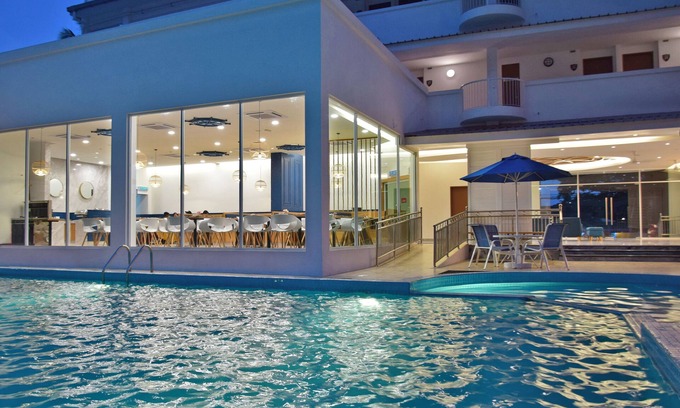 Pangkor Island Hôtel | AVI Pangkor Beach Resort