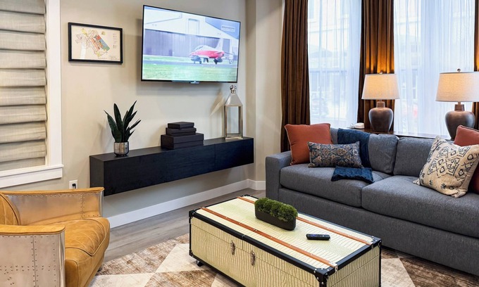 Portsmouth Appartement | Aviation Design~DNTN~W&D~Fully Loaded Kitchen