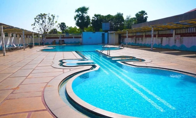 Bommayapalayam Appartement | AVM Paalm Meadows Resort Deluxe Room