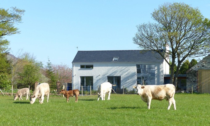 Limavady Maison | MAISON CONTEMPORAINE GAGNÉE 5 * DANS UN ESPACE DE BEAUTÉ NATURELLE EXCEPTIONNELLE