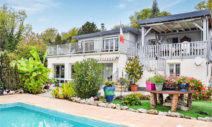 Chambornay-les-Pin Appartement | Awesome Apartment In Chambornay-Lès-Pin