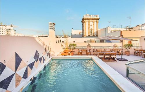 Old Town Appartement | Awesome Apartment In Cádiz With Kitchen