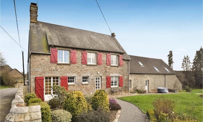 Saint-Brice-de-Landelles Maison | Awesome Home In Saint-Brice-De-Landell