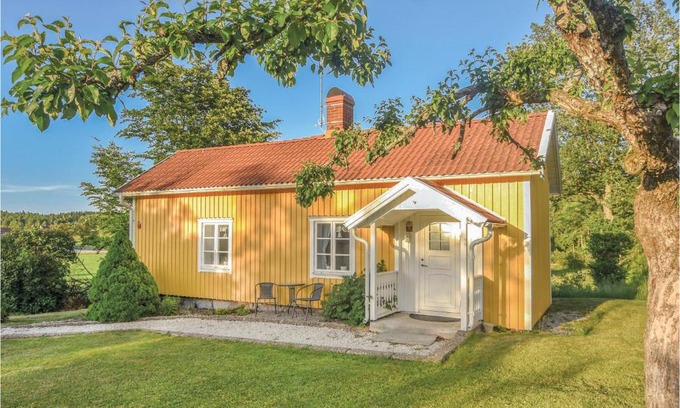Asensbruk Maison | Awesome Home In Åsensbruk With Kitchen