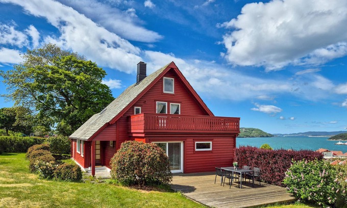 Fitjar Maison | Awesome home in Fitjar with WiFi