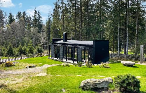 Fristad Maison | Awesome Home In Fristad With Kitchen