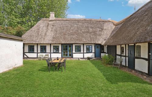 Østerskov Maison | Awesome Home In Humble With Wifi