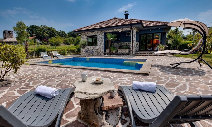 Jakovlje Maison | Superbe maison à Igrisce avec WiFi