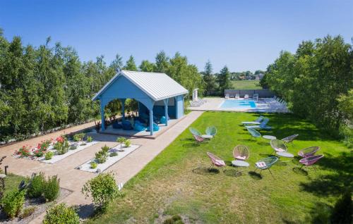 Nowecin Maison | Awesome Home In Nowecin With Kitchen
