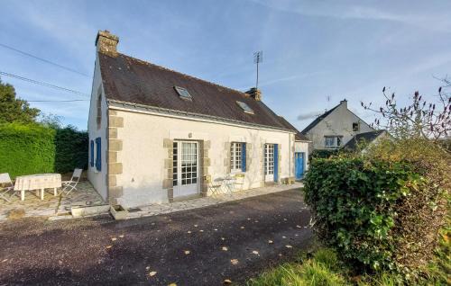 Saint-Tugdual Maison | Awesome Home In Saint-Tugdual With Wifi