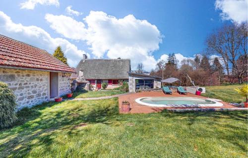 Saint-Oradoux-de-Chirouze Maison | Awesome Home In Saint-Oradoux-De-Chiro