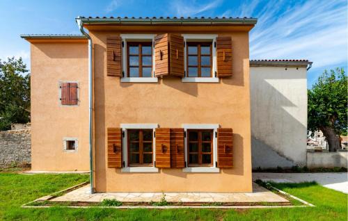 Svetvincenat Maison | Awesome Home In Svetvincenat With Wifi
