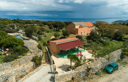 Veli Losinj Maison | Awesome Home In Veli Losinj With Wifi