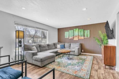 Lakeview Maison | Awesome house near BYU with lots of amenities