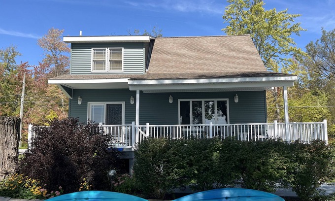 Richfield Springs Maison | Awesome View, Canadarago Lake, Great vacation home, private waterfront, fire pit