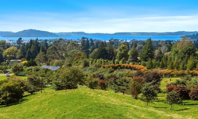 Rotorua Maison | Aww Sheep-Uninterrupted Panoramic View with Spa