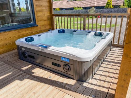 Pattiswick Maison | Aylesbury Lodge