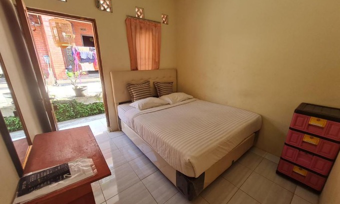 Cikembar Maison | AYU HOMESTAY SYARIAH SUKABUMI